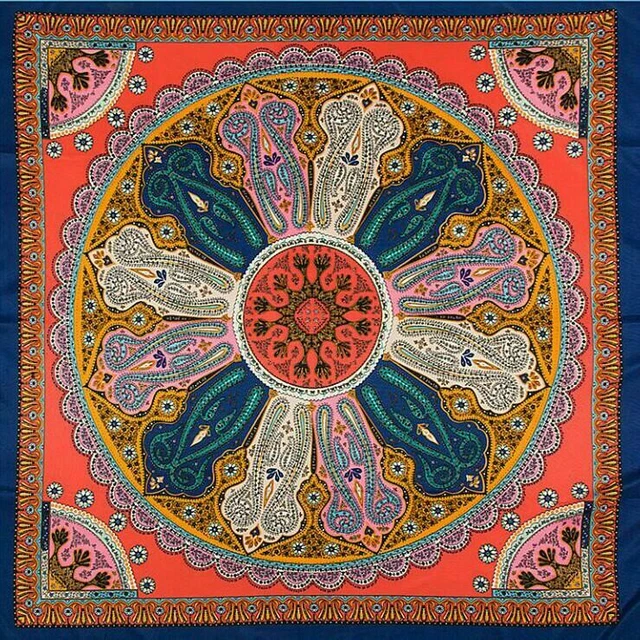 Carré De Soie Neuf Motif Mandala - Multicolore - 100% Soie - Sans Marque