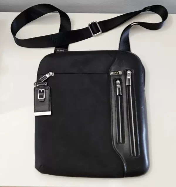 TUMI Arrive McCarren Black Zip Top Crossbody Men's Travel Bag Authentic 25105D