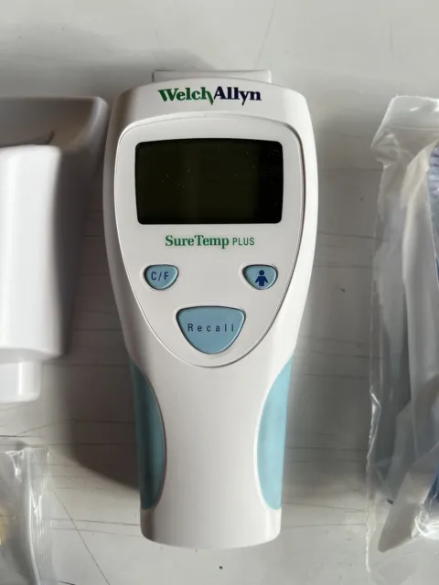 Welch Allyn SureTemp Plus Electronic Thermometer with Oral Probe And Wall Mount
