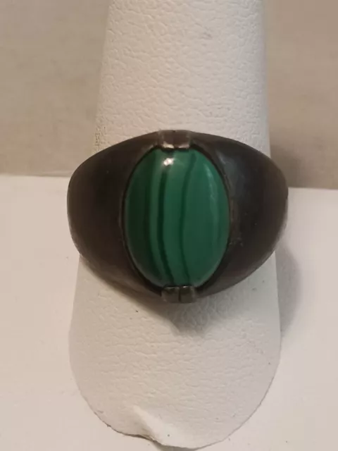 Vintage NATIVE AMERICAN MEN'S STERLING MALACHITE RING sz 10.5 Signed