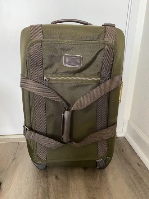 Tumi Alpha Bravo Luggage Roller 2 Wheels Travel green Carry-On Expandable