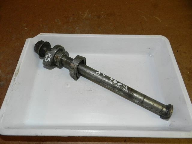 Axe De Roue Arriere Aprilia 125 Rs 2004