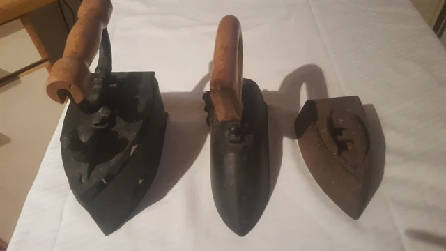 3 Stück Verschiedene Alte Nostalgie Bügeleisen für Sammler 