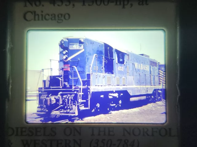 35mm Photo Slide Railroad Train Wabash EMD-GP7 No.453 Vtg Chicago duplicate