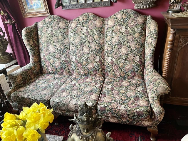 Antique / Edwardian Humpback / Wing Back / Camel Back Sofa / Vintage