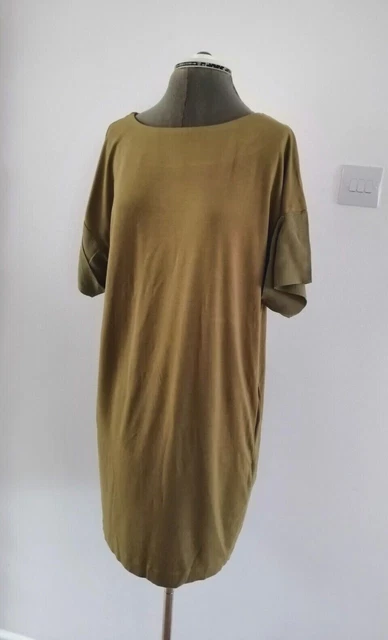 Cos ladies fashions store