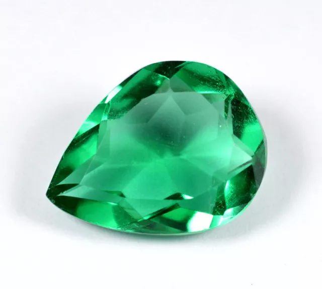 VVS 8,85 Ct Pietra preziosa sciolta certificata con smeraldo verde naturale...