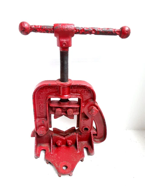 Athol 2-1/2 in. Red Pipe Vise 0819722