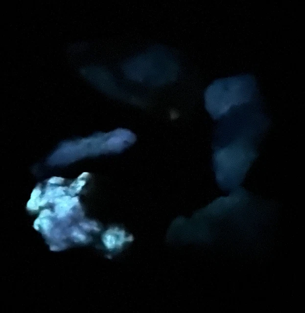 Fluorescent Phosphorescent Color Change Hackmanite Lot From Badakhshan Fluorescent Phosphorescent Color Change Hackmanite Lot From Badakhshan