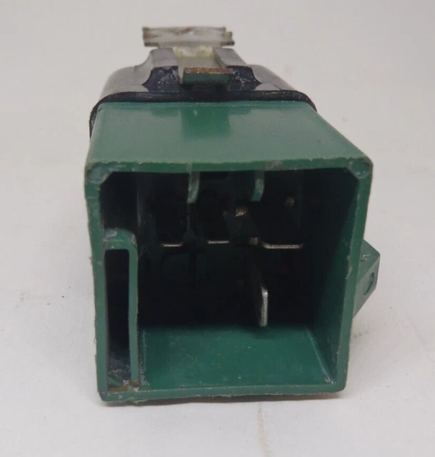 GENUINE FORD FALCON EA EB ED XG EF EL XH Fuel Pump Relay 25.00
