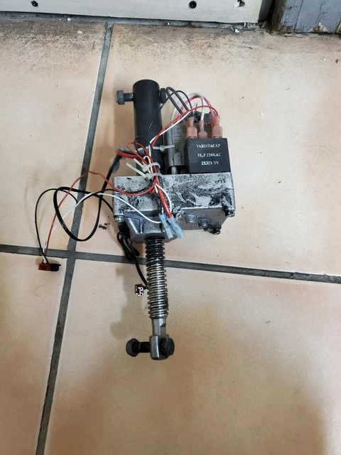 Moteur D'inclinaison Pour Tapis Roulant Weslo WLTL20550 - Occasion - Testé