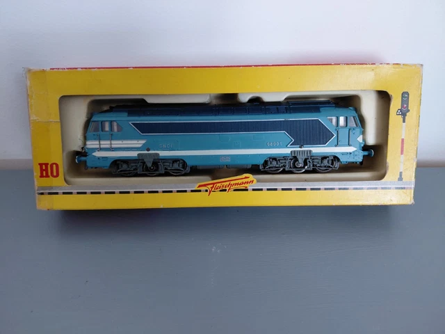 Caisse Locomotive Diesel Fleischmann – Métal – Type US Santa Fe – HO 1/87