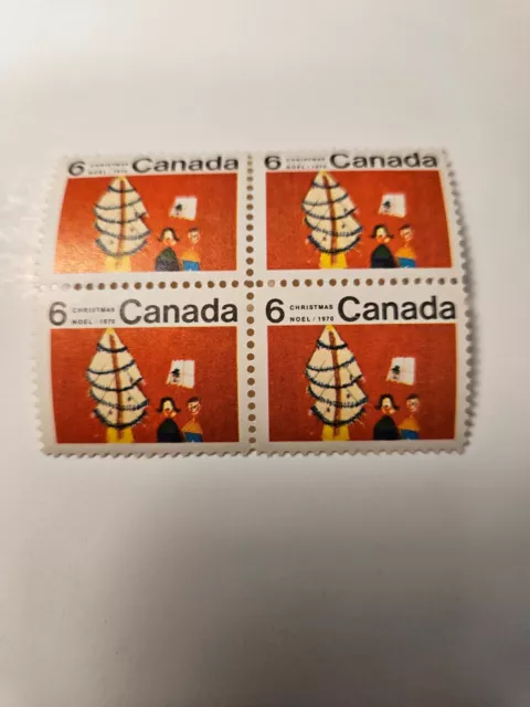 Canada Stamp - 1970  6-cent  CHRISTMAS Centre Block of 4 - Variety UT 525i