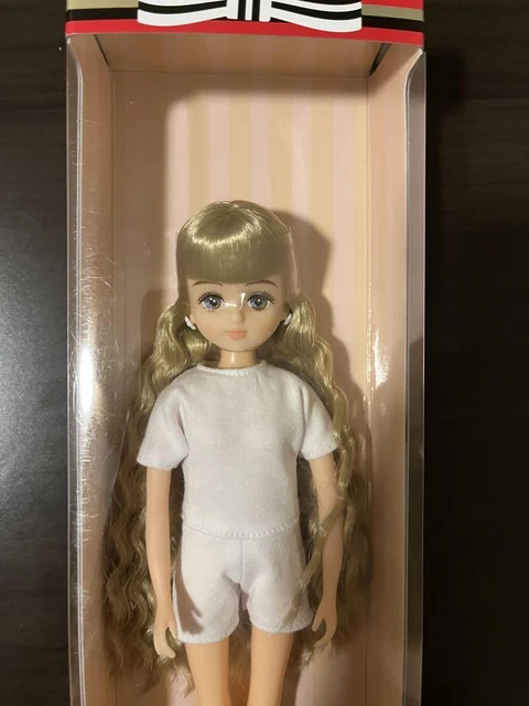 Palette De Maquillage F V2 2022 - Modèle Basique Licca-Chan Château - Occasion
