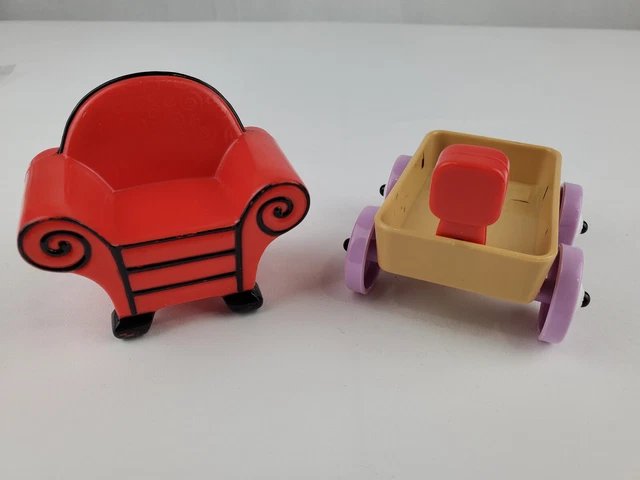 Blues Clues Steve's Red Thinking Chair & Wagon for Playset, Plastic
