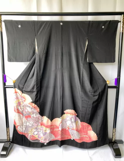 Vintage Japanese kimono - Kuro tomesode with Beautiful motifs