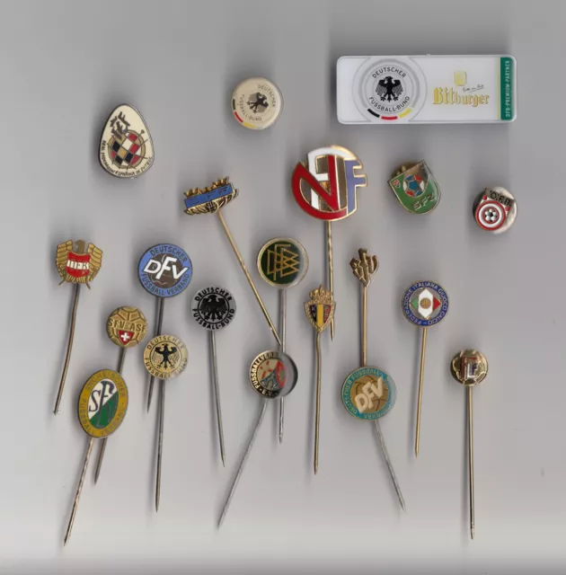FOOTBALL ASSOCIATION FEDERATION pin badge