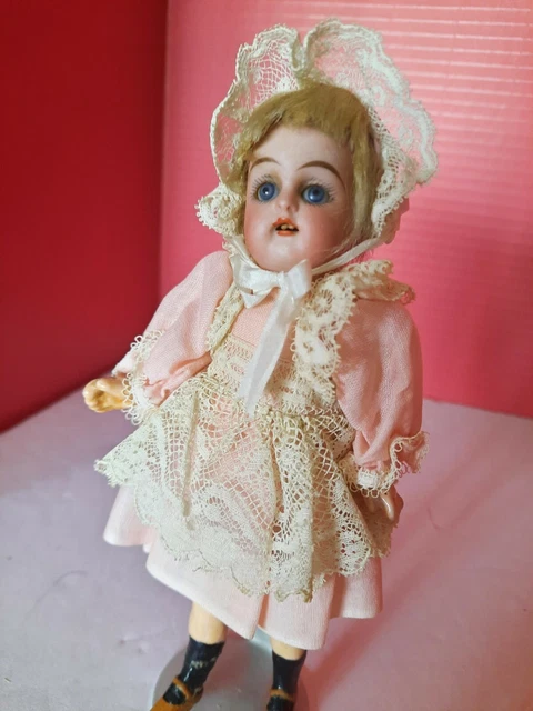 Kammer & Reinhardt/Simon Halbig Walker Antique Doll