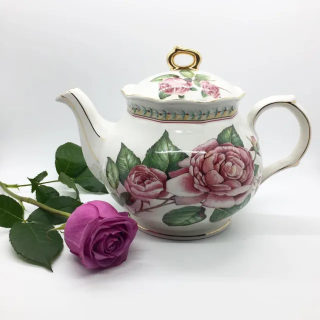 Beautiful Sadler England 5 Cup Teapot, Pink Roses with Gold Gilt