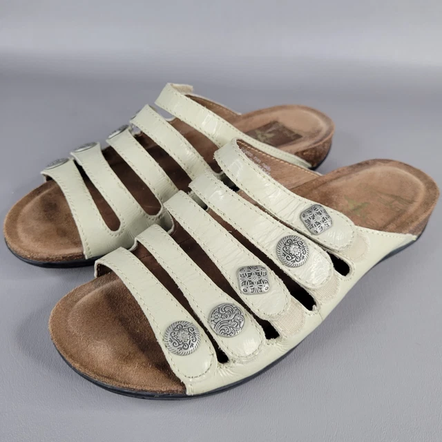 Dansko Janie Womens Size EU 39 US 8.5-9 Beige Leather Slip On Slides Sandals