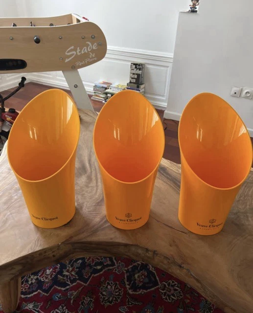 Kit Champagne Veuve Clicquot Ponsardin brut 375ml + 1 geleira e 2 taças