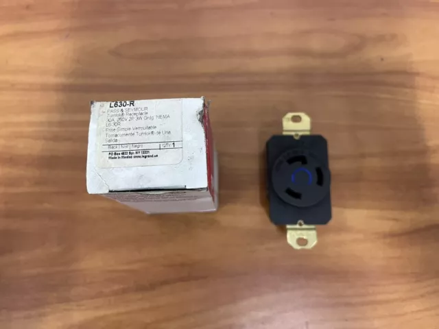 Legrand Pass & Seymour Turnlok Locking Devices, 30A Single Receptacle L630-R