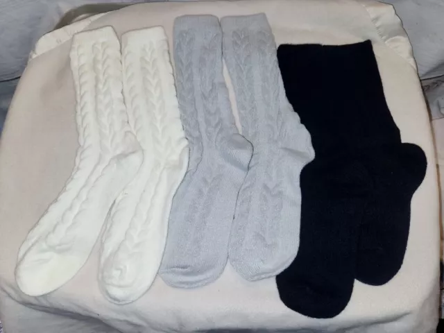 VTG 90s 3 pr Socks Slouch Textured Soft Standard women size Grunge