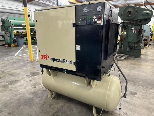 2004 Ingersoll Rand SSR UP6-25-125 Rotary Screw Compressor 25 HP #6695
