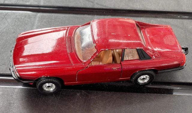 JAGUAR XJS Metallic Red Corgi Made in Britain Opening Doors Chrome Wheels 1:32