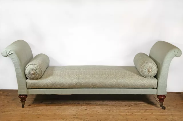 Antique Country House Double-ended Daybed Chaise Sofa traditionally restored