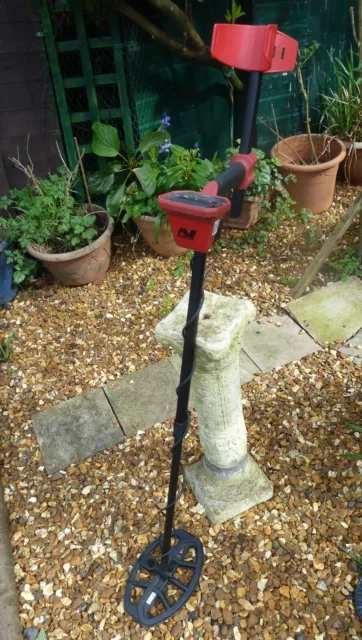 minelab vanquish 440 metal detector