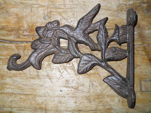Cast Iron HUMMINGBIRD Garden Plant Hook Rustic BROWN Finish Bird