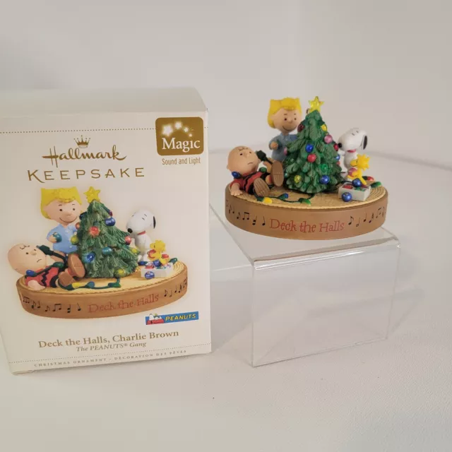 Hallmark Keepsake Deck the Halls, Charlie Brown 2006 Ornament Magic Light Sound