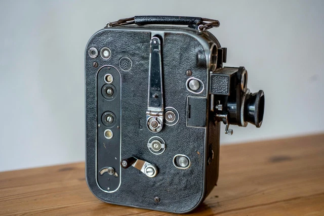 Caméra ETM Type P16 - 16 Mm - Année 1947/48 - N°0723 - Occasion