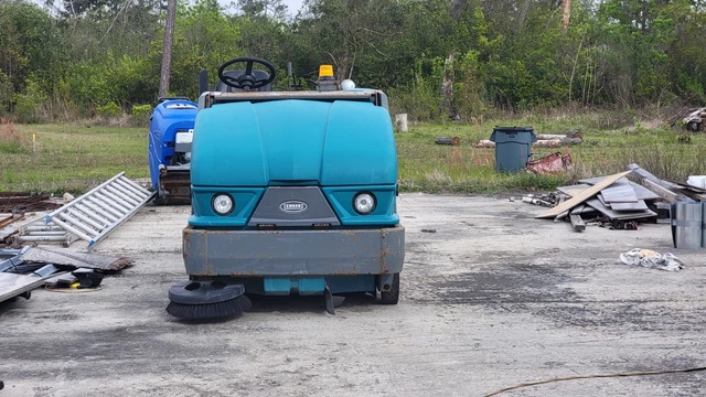 Tennant sweeper Commercial Street parking lot low hours Tennant Sweepmax S20 