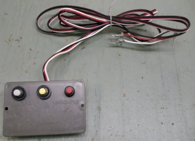 GarGraves Train Track Coupler and Uncoupler Controller