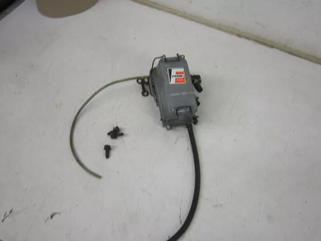 STANADYNE 6.2 DIESEL/CUCV FUEL FILTER HOUSING AND BLEEDER/PLUG ASSEMBLY 1989 k5