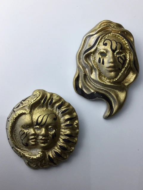 Couple Masks Venetian Blinds Badge Ceramics Art Hand-Painted - Made IN Italy