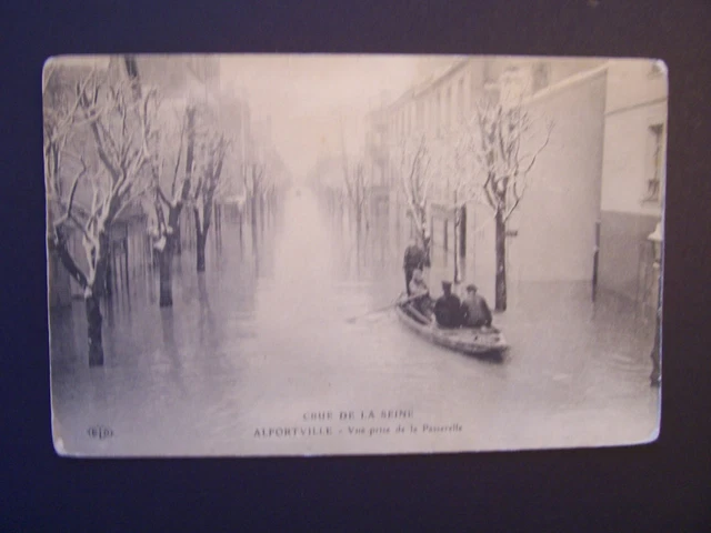 CPA - ( 94 ) - ALFORTVILLE - Crue de la Seine - Vue prise de la Passerelle