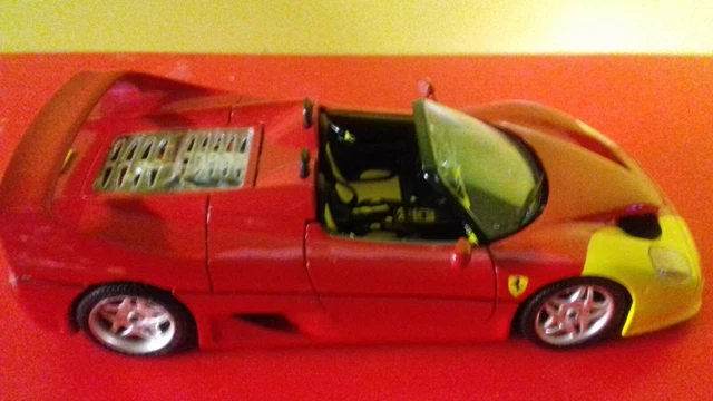FERRARI F50 CAB 1/18 BURAGO NOIR en boîte