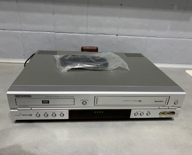 Magnetoscope DVD/VHS  SAMSUNG SV-DVD3E 6 TETES S-VHS ENREGISTREUR COMBI RECENT