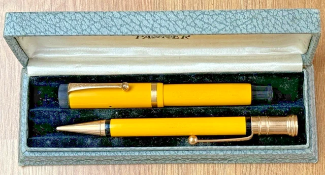 A VINTAGE PARKER Duofold Junior Fountain Pen and Pencil Set - Mandarin ...