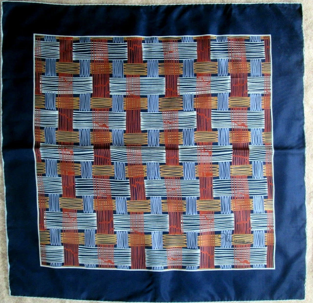 Foulard En Soie Vivienne Lacroix - Vintage, Dimensions 88x88 Cm, Couleur Jaune - Occasion