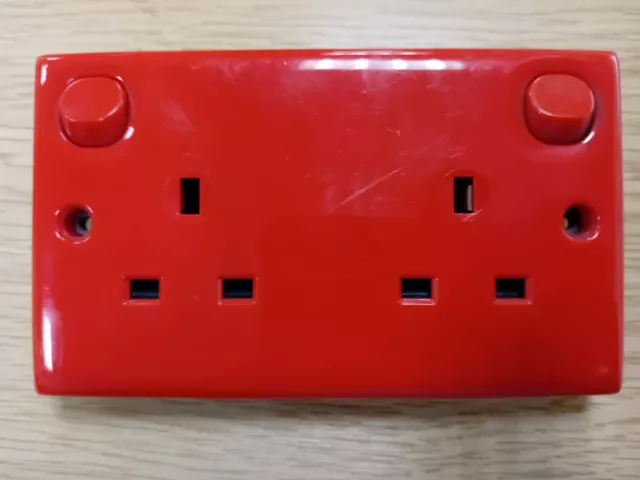 Clipsal E25RD Socket 2 Gang Switched Socket - Red