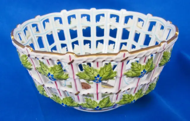 Herend Rothschild Bird Lattice Open Weave 6 Inch Round Basket Bowl 7473 Hungary