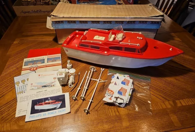 Vintage 1960s PHILLIPS PIER 66 battery operated BOAT YACHT Ship WORKING!