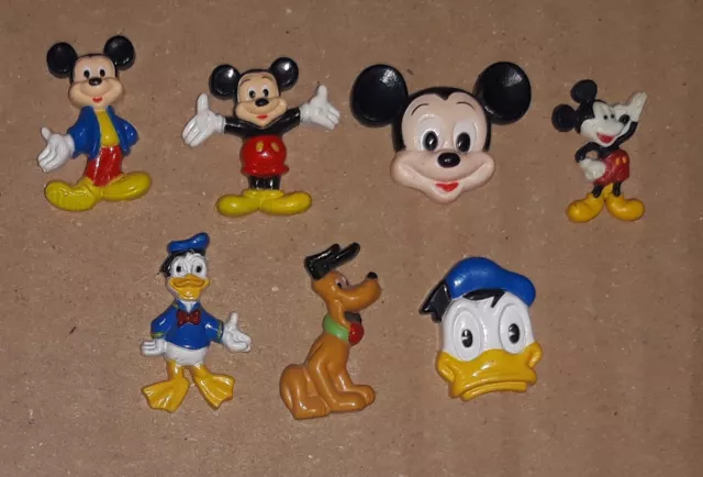 lot de 7 pin's disney / Mickey, Donald, Pluto (lèger relief plastique)