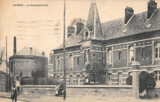 CPA Nemours L'Orphelinat, vue sur le Loing FRANCE (1301272