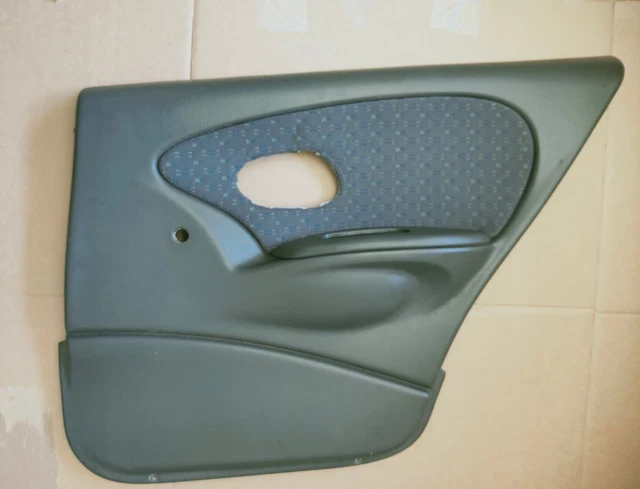 FORD FALCON AU Door Card Trim SEDAN Rear Right Manual Window XR6 XR8 ...