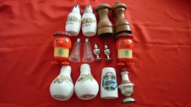 1 Lot Of 6 Sets Of Salt & Pepper Pots Plus 2 Orphans. S.silver, Glass, China